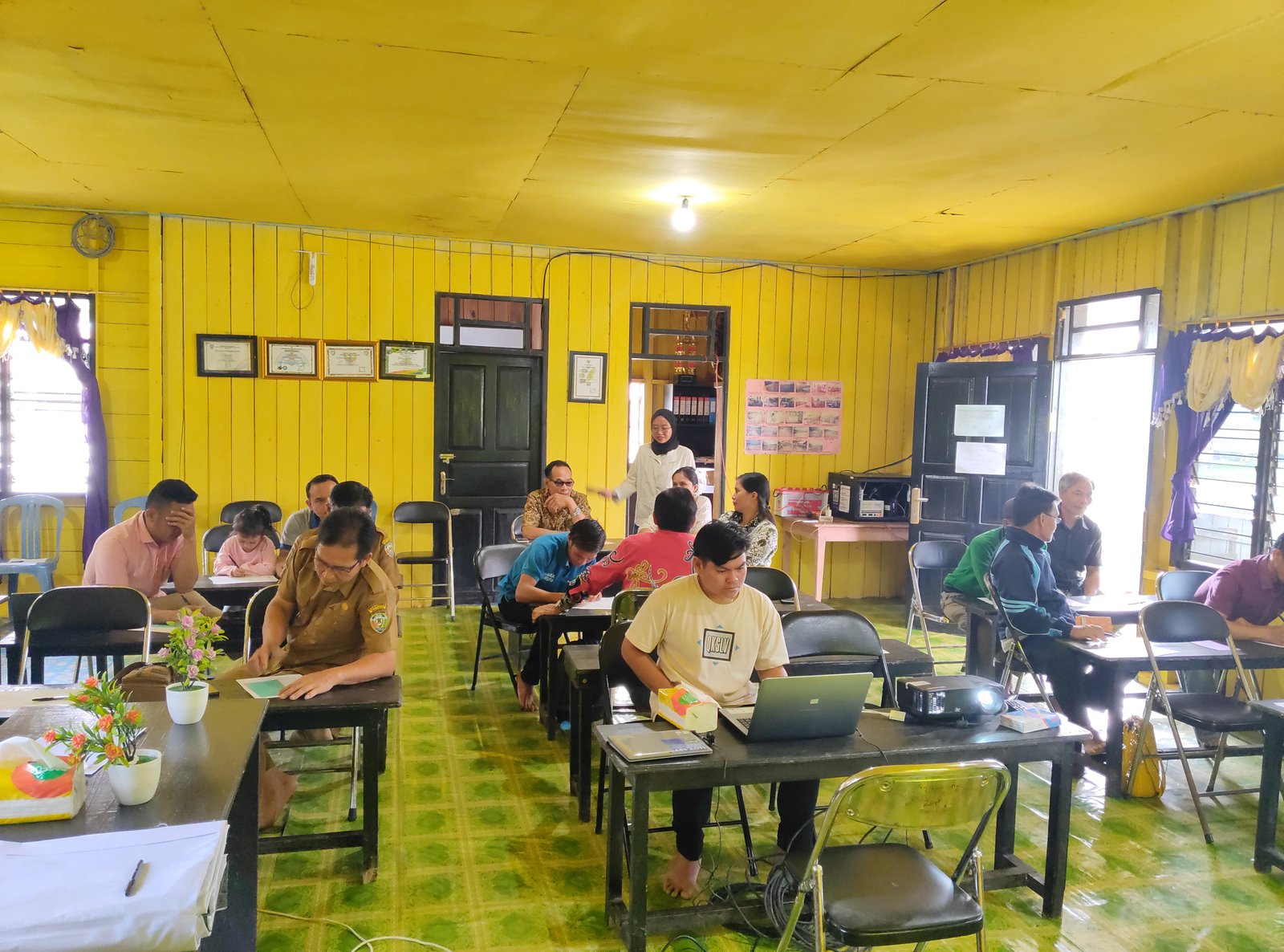 Pelatihan Pembuatan Peraturan Desa PRM-AID Desa Data Baru 