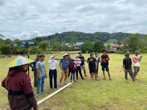 Perlombaan Sumpit kategori Putri Dewasa